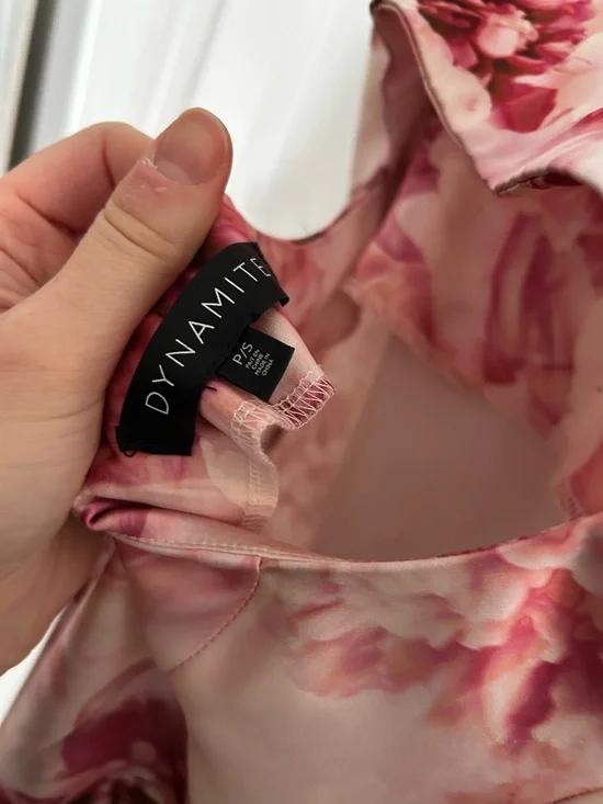 Dynamite Pink Floral Satin midi Dress - Picture 3 of 3